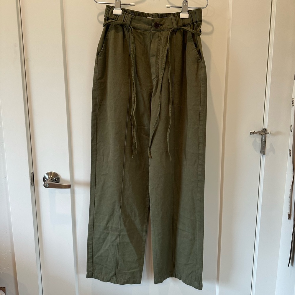Red Haute Army Green Chinos Size S-M